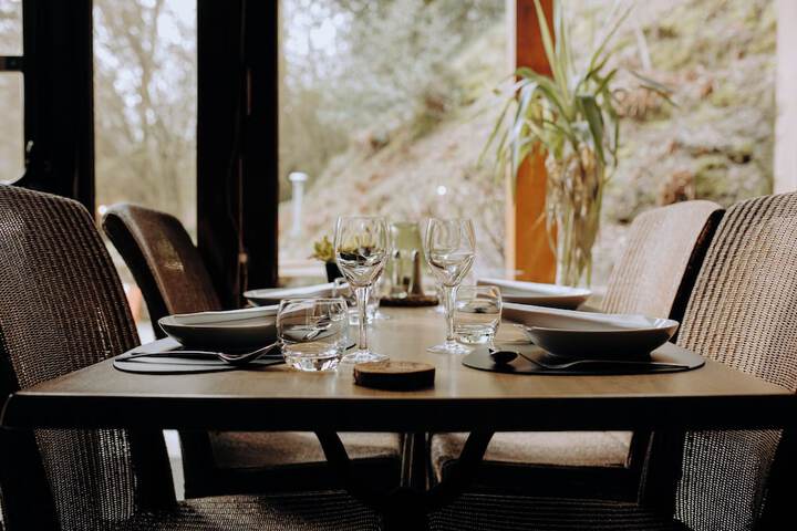 Dining 35 of 68