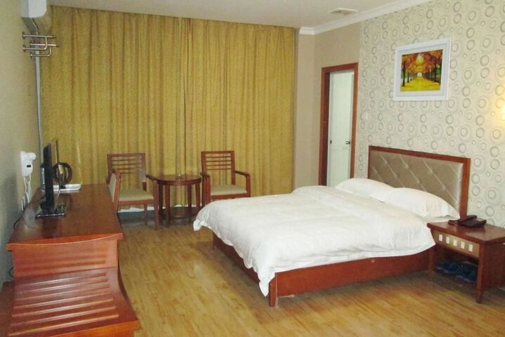 Room 13 of 41