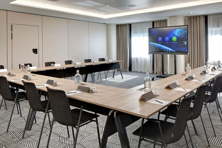 Meeting 112 of 132