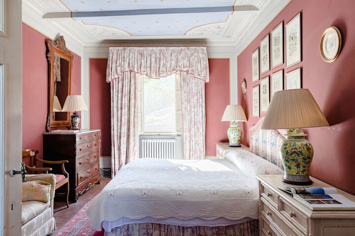 Room 20 of 86