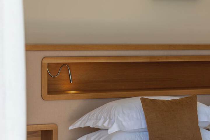 Room 25 of 60