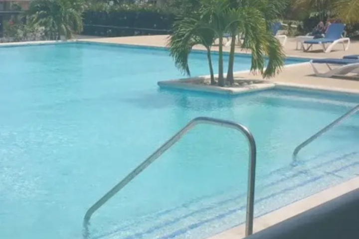 Pool 15 of 29