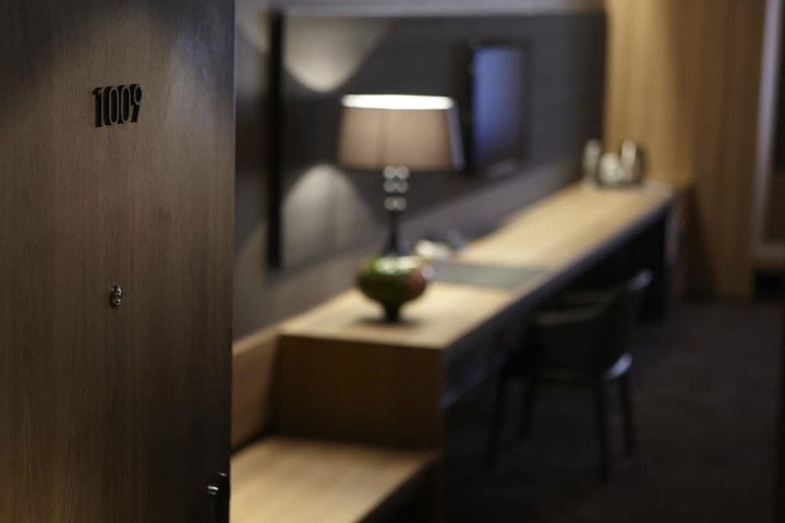 Room 10 of 41