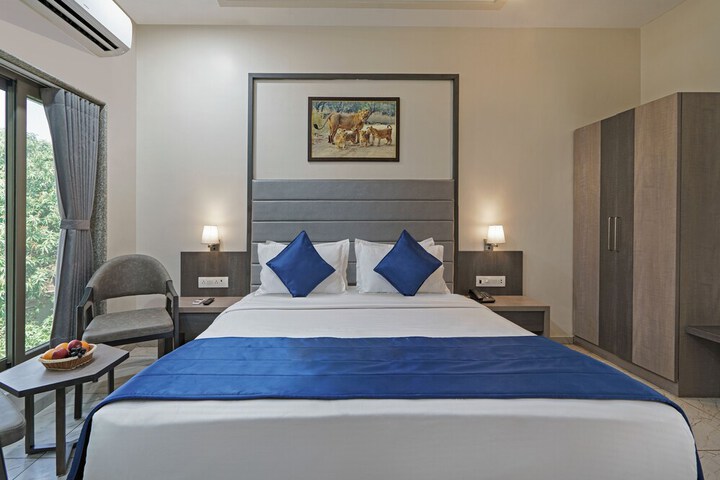 Room 8 of 23