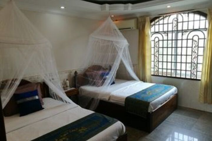 Room 50 of 71