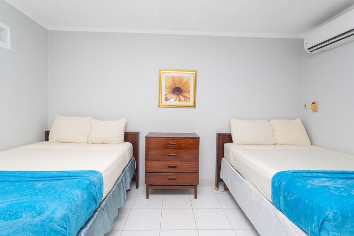 Room 37 of 110