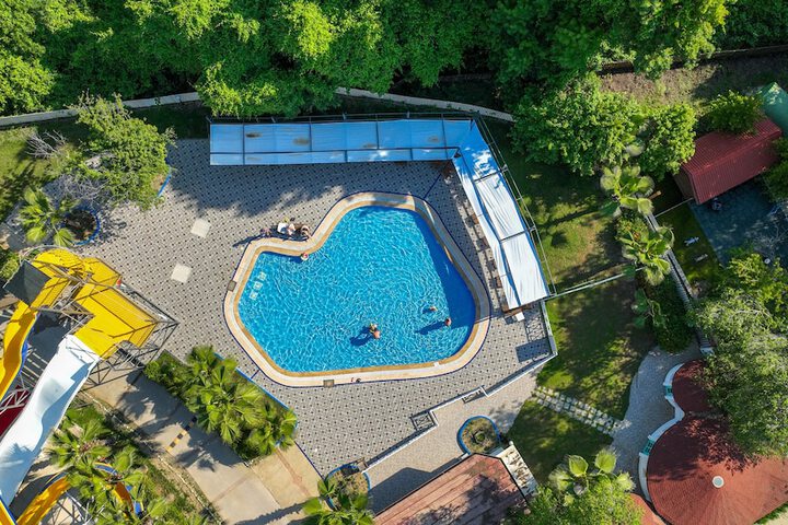 Pool 34 of 132