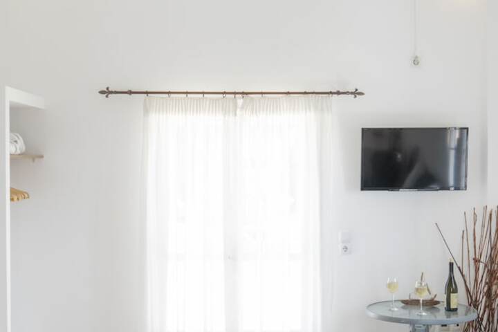 Room 82 of 197