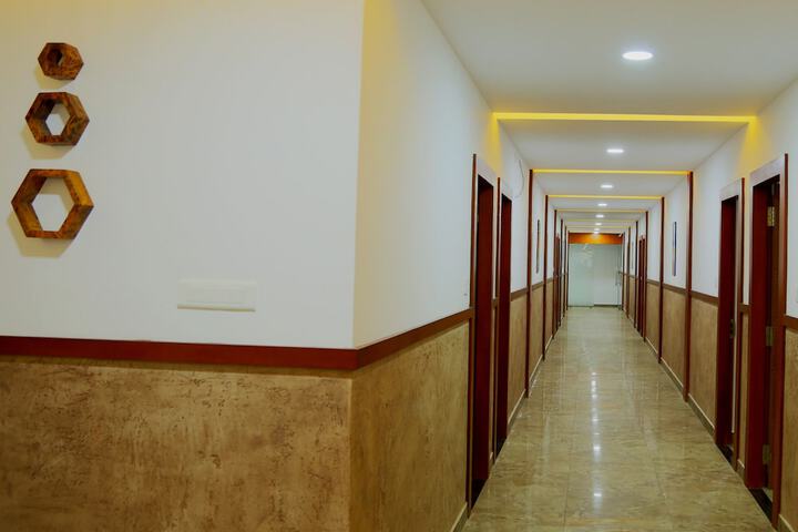 Ballroom/Hall 44 of 53