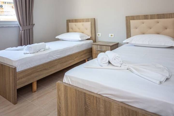 Room 3 of 6