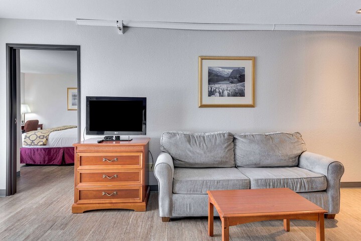 Room 14 of 68