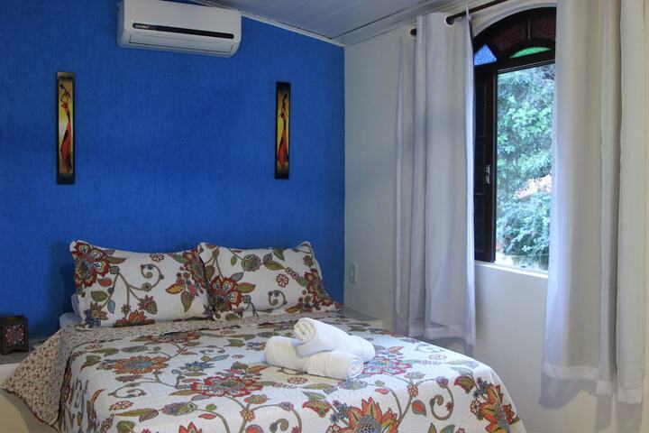 Room 3 of 102