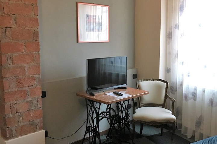 Room 11 of 60