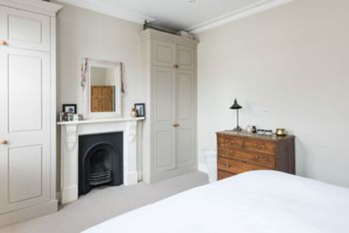 Room 8 of 25