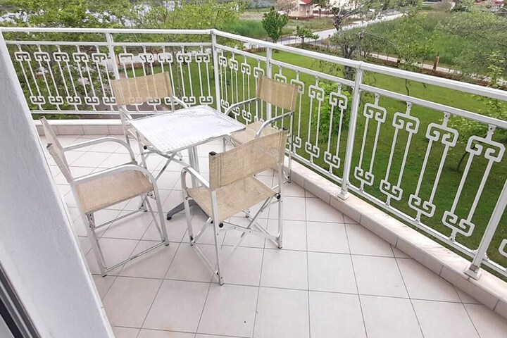 Terrace/Patio 20 of 34