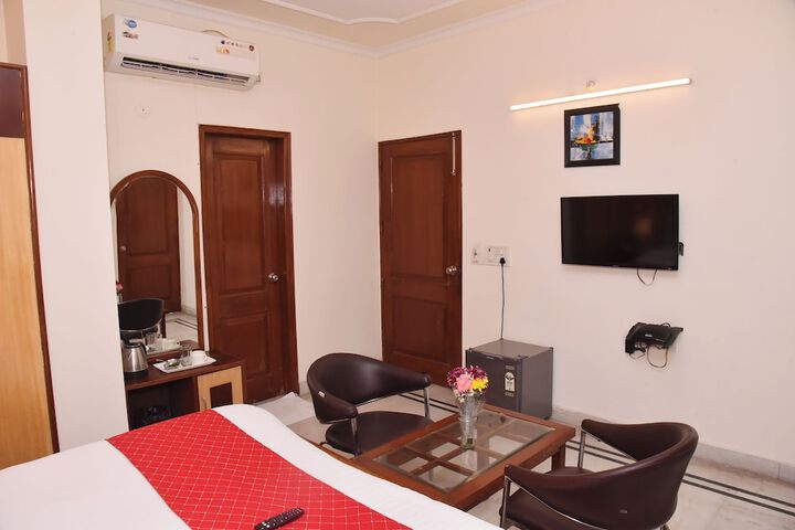 Room 33 of 70
