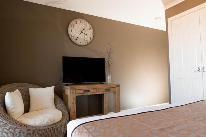 Room 6 of 22