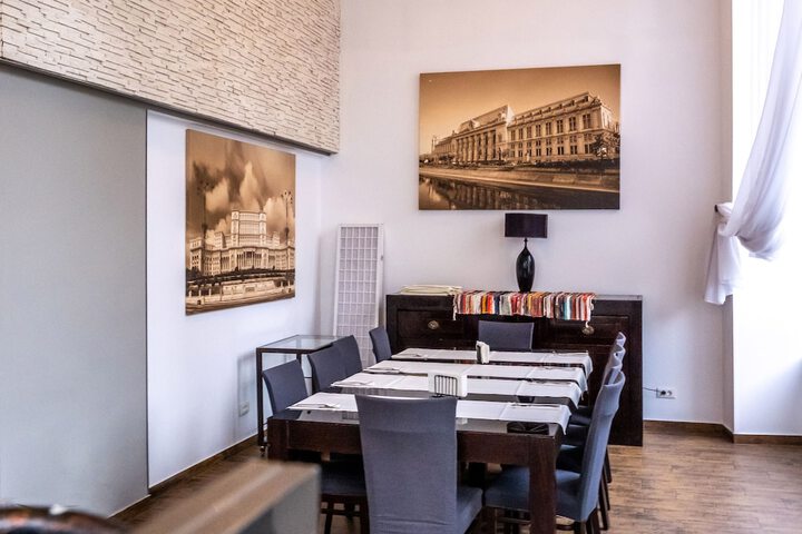 Dining 91 of 102
