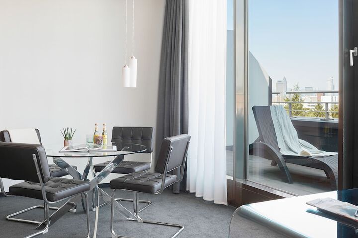 Room 15 of 45