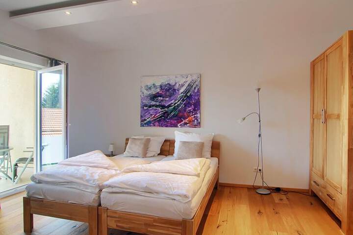 Room 12 of 24