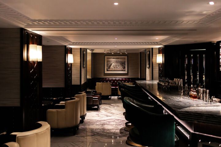 Lounge 80 of 105