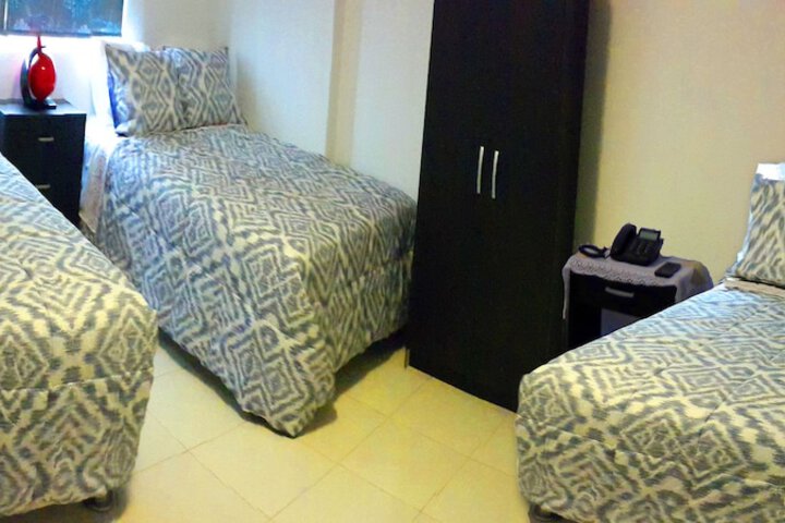 Room 33 of 61