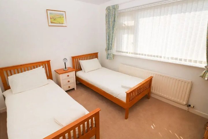 Room 2 of 12