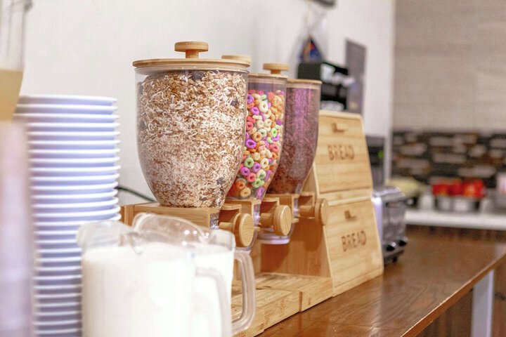 Breakfast/Coffee Service 44 of 68