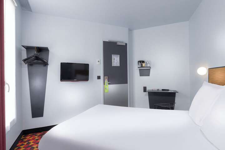 Room 10 of 52