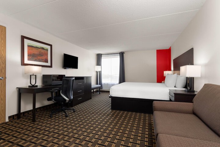 Room 16 of 42