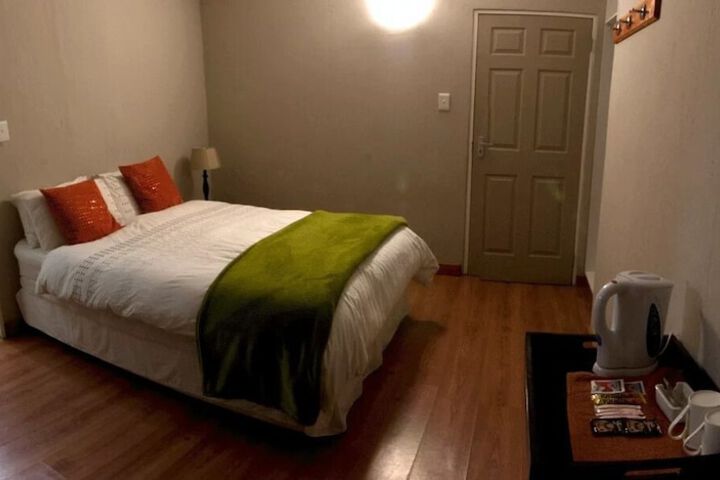 Room 34 of 150