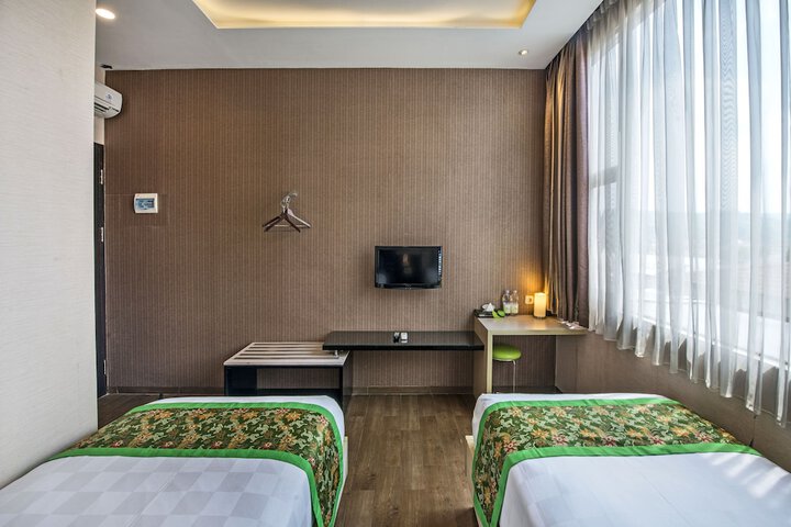 Room 19 of 40