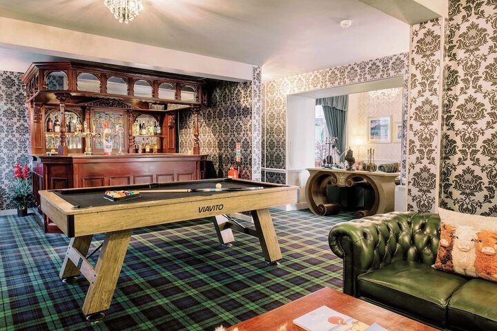 Lounge 57 of 68