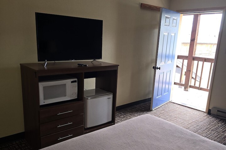 Room 27 of 79