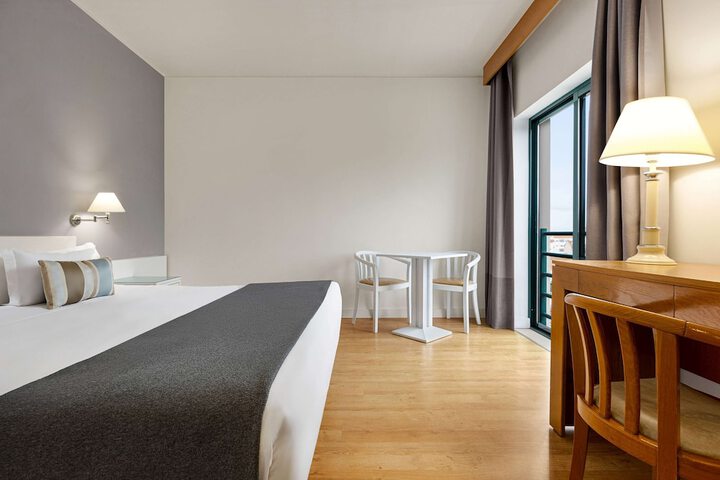 Room 30 of 70