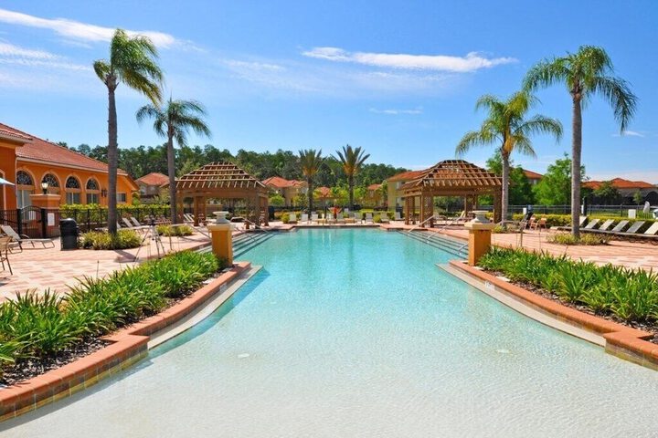 Pool 16 of 25