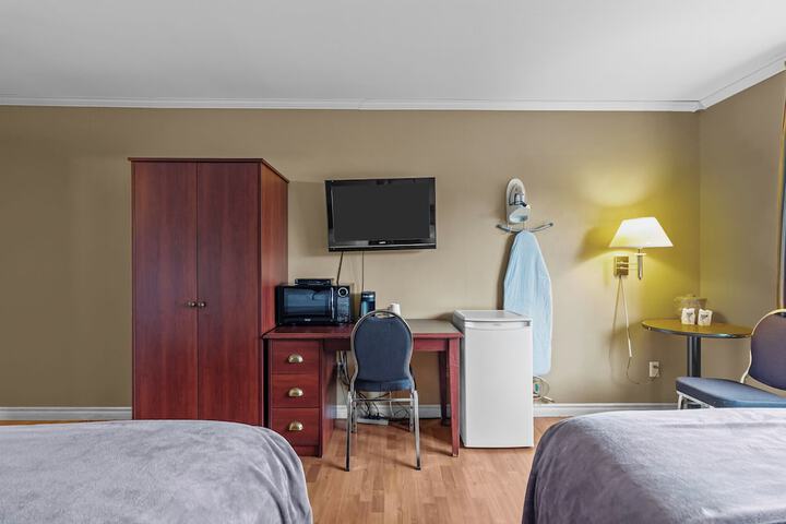 Room 15 of 49