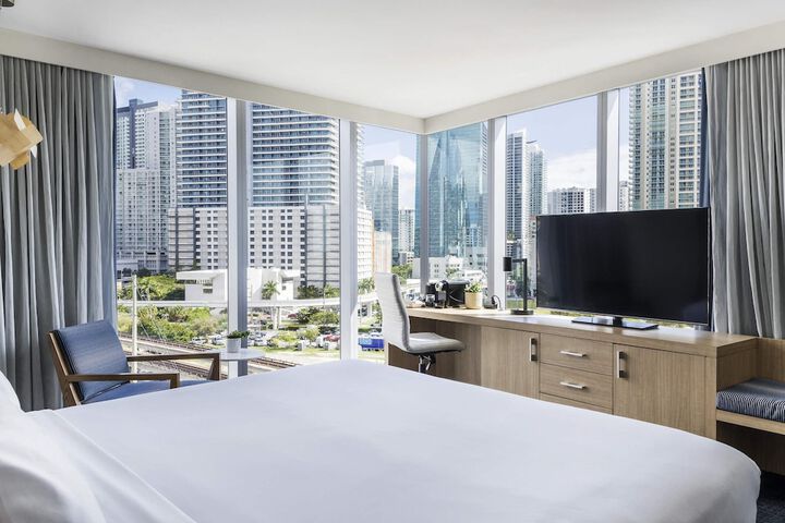 Room 34 of 97