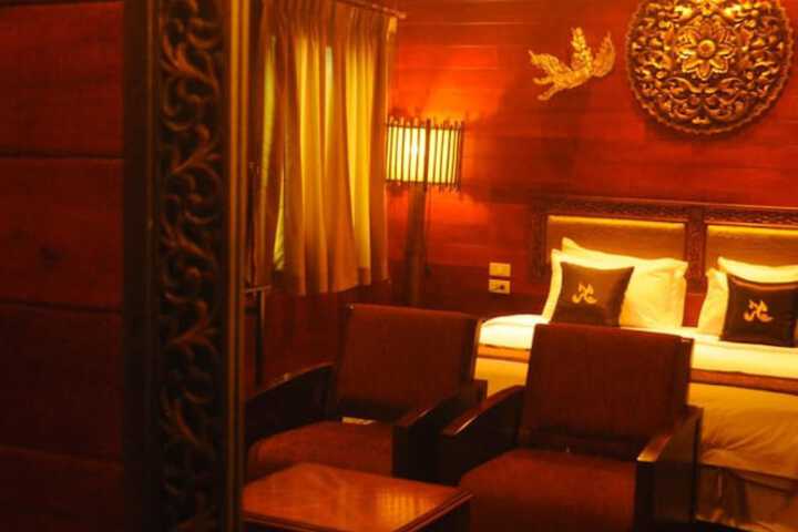 Room 17 of 37