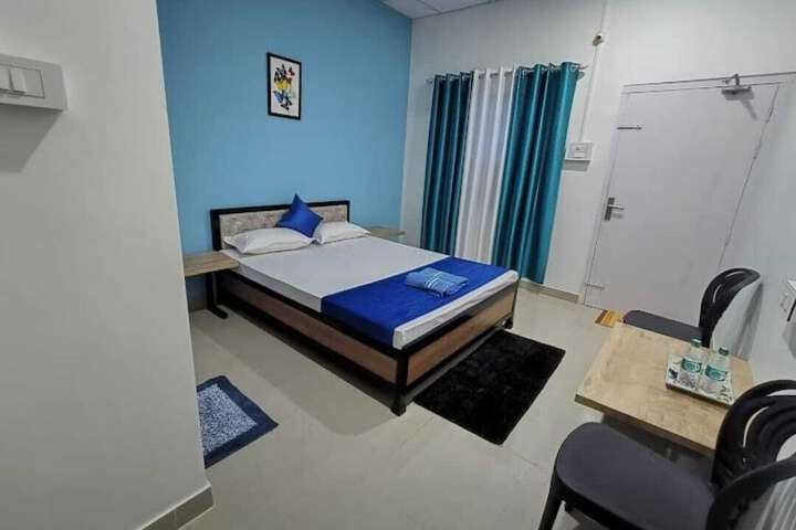 Room 3 of 7