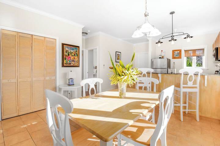 Dining Photos