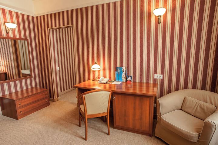 Room 9 of 64
