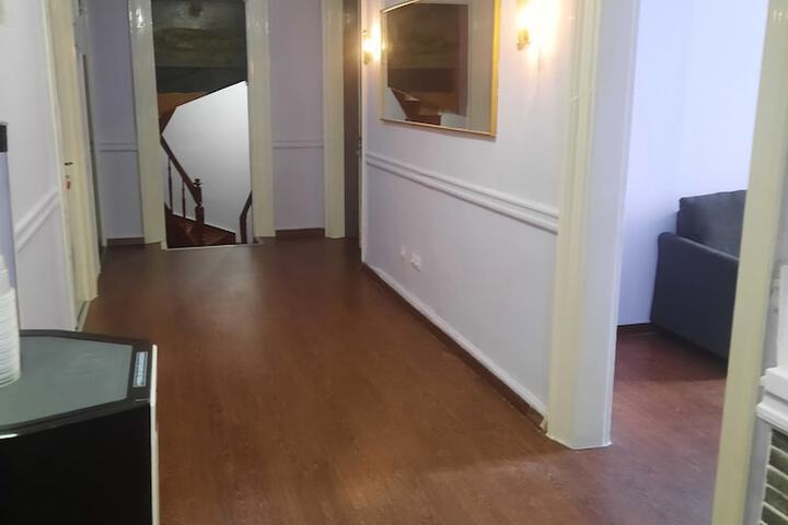 Room 8 of 12