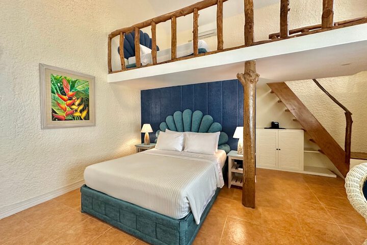 Room 25 of 162
