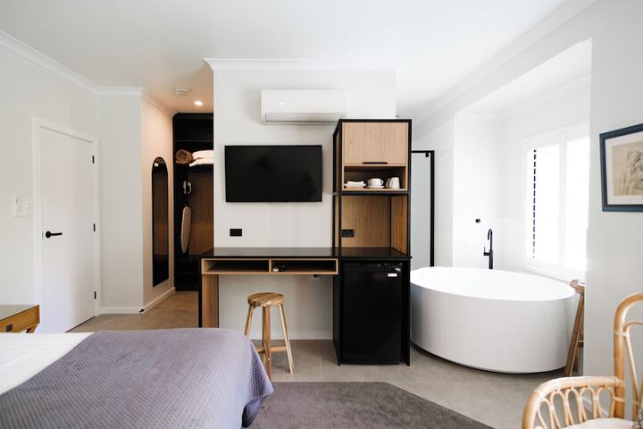 Room 4 of 59