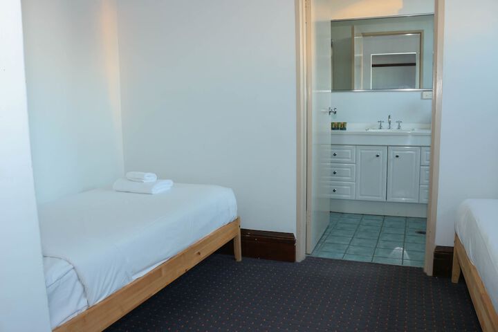 Room 78 of 192