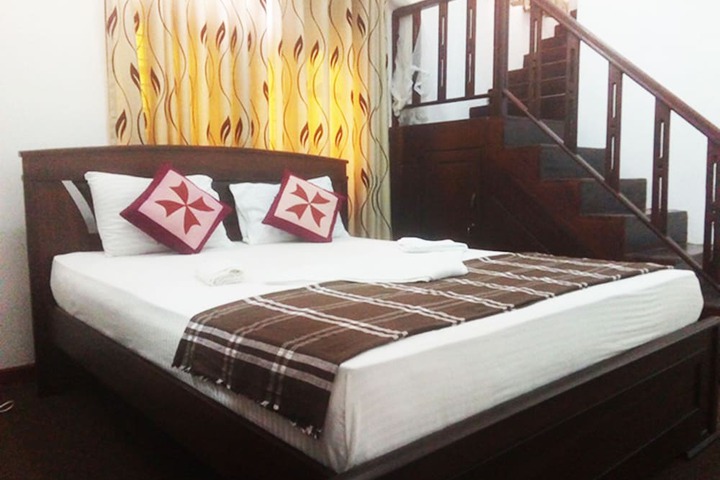 Room 43 of 49