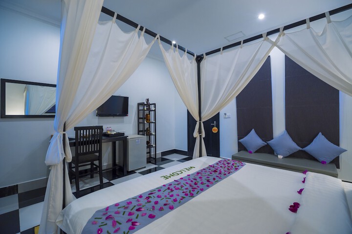 Room 4 of 47