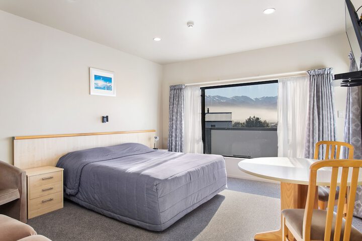 Room 16 of 31