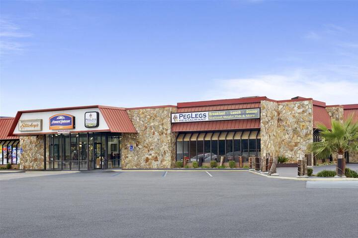 Exterior of HOWARD JOHNSON BY WYNDHAM VALDOSTA
